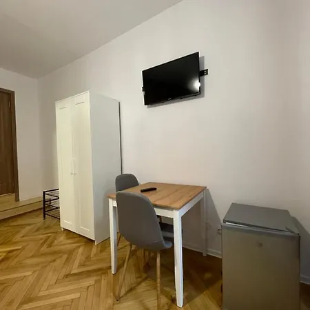Schei Central Studio Rooms In The Heart Of Brasov *