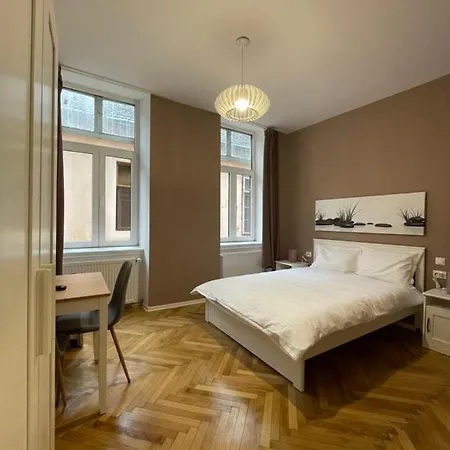 Schei In The Heart Of Apartamento