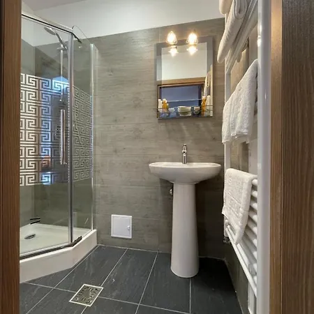 Schei Central Studio Rooms In The Heart Of Brasov * Braşov
