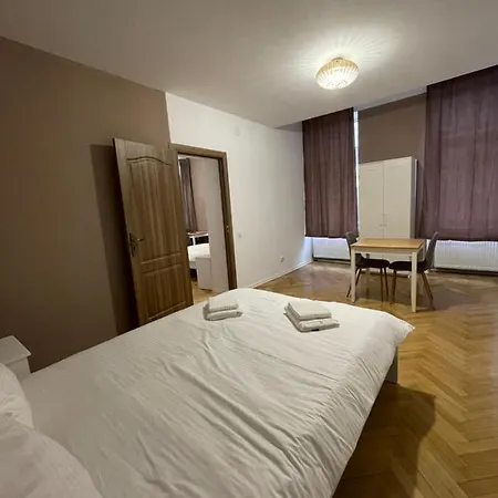 Apartamento Schei In The Heart Of *