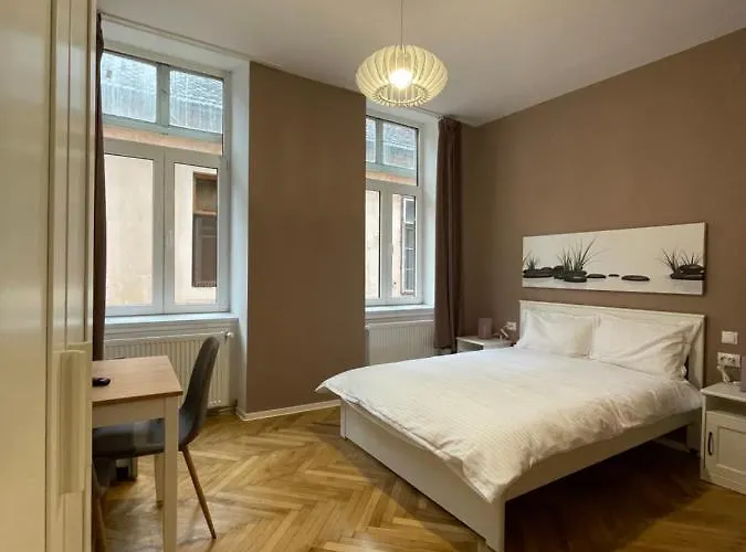 Schei In The Heart Of Apartment