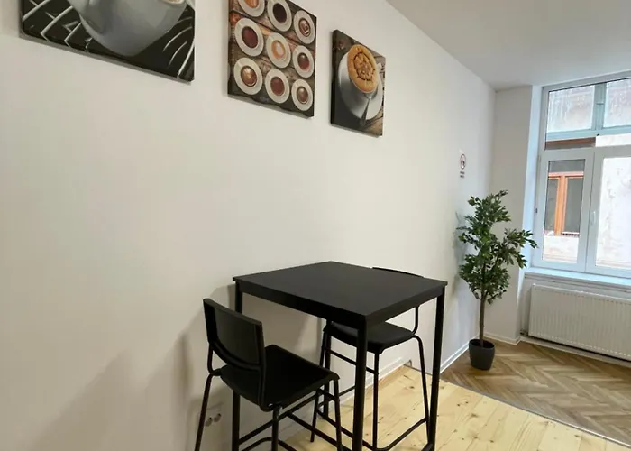 Апартаменти Schei In The Heart Of *